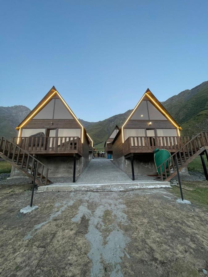 Kazbegi 4 Side Cottages 外观 照片